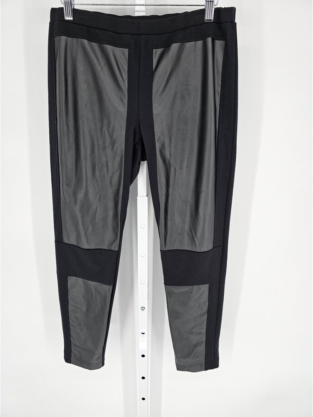 Trouve Gray & Black Colorblock Faux Leather Hybrid Low-Rise Moto Leggings Size L